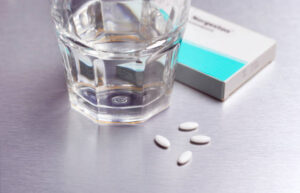 Azithromycin: Side Effects, Uses, Dosage, and Interactions