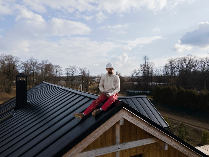 Choosing the Right Roofing Material for Your Climate