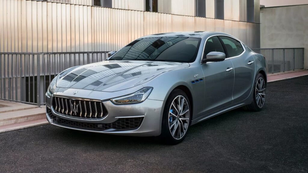 New Maserati Cars for Sale in Naperville | Best Luxury Car Dealerships
