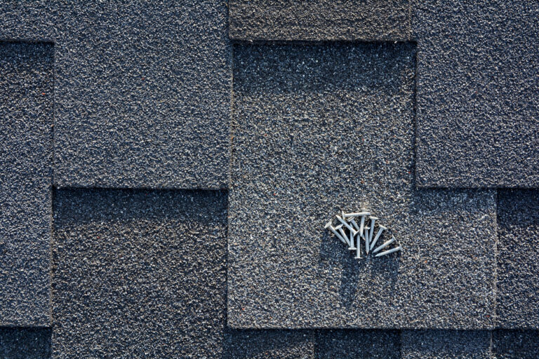 How Do Asphalt Shingles Perform in Varying Weather Conditions?