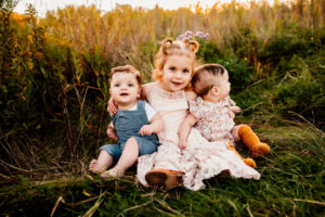 What Approaches Enhance Emotion in Family Photography Sessions?