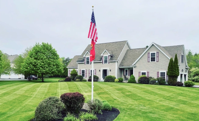 residential_flagpole_image_002