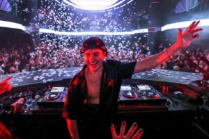 How Can A Djs Customize Music For Special Celebrations?