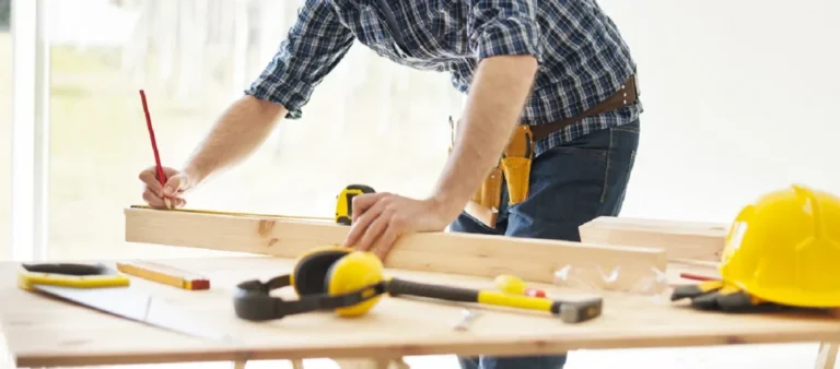 How Can Homeowners Find Skilled Carpenters Nearby?