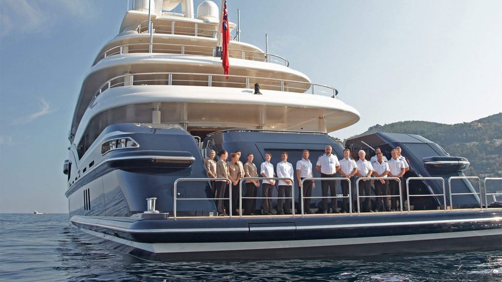 Why Taking a Professional Yachting Course Starts a Successful Sea Career