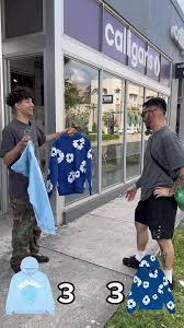 Thug Spider Hoodie – Trendy Streetwear Inspired by the Rap Icon