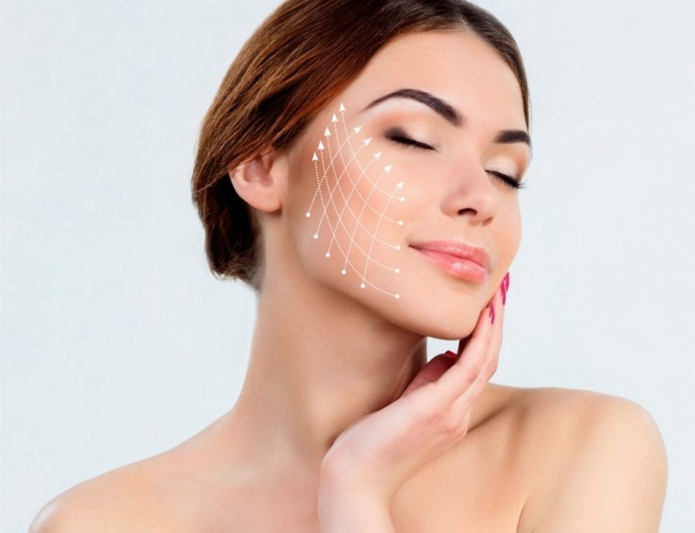 شد الوجه بالسوائل في أبو ظبي