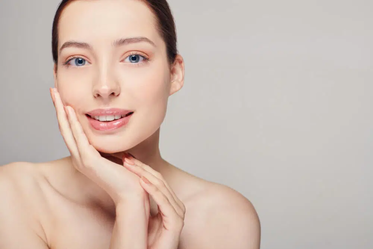 شد الوجه بالخيوط السكرية في أبوظبي