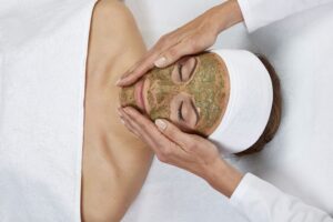 علاج التقشير الأخضر في أبو ظبي