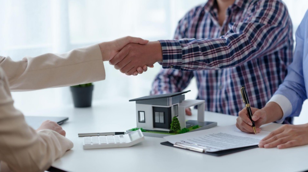 Home Buyer in Northern Ontario