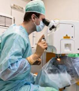 Best LASIK surgeon in Noida performing advanced LASIK eye surgery