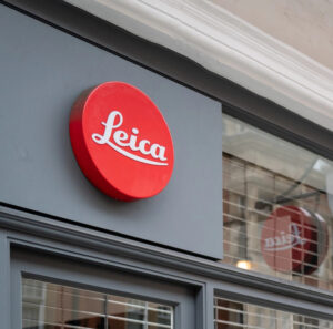 Custom Storefront Signs in Flower Mound