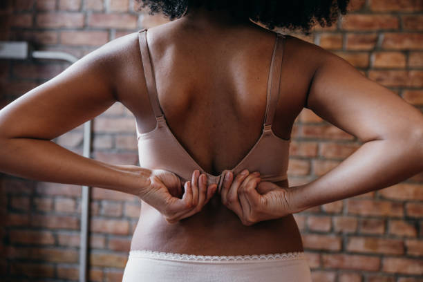 How Does a Bra Line Lift Improve Body Contours