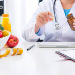 How Does a Nutritionist and Dietitian Treat PCOS