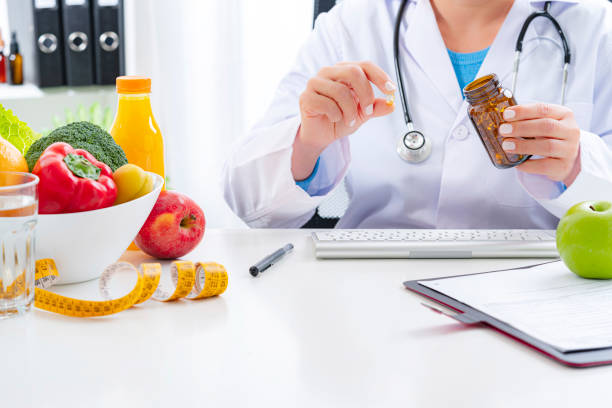 How Does a Nutritionist and Dietitian Treat PCOS