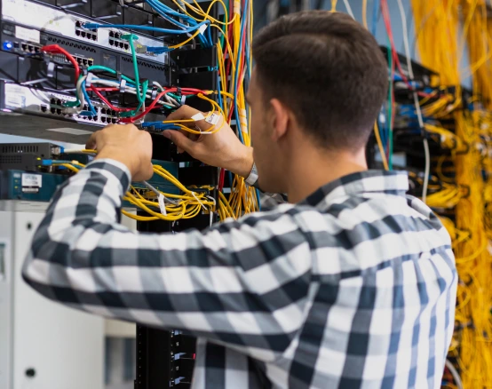 know-why-your-business-needs-a-network-cabling-professional