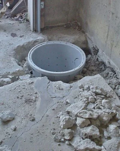 sump-pump-liner-install-lg-400x500