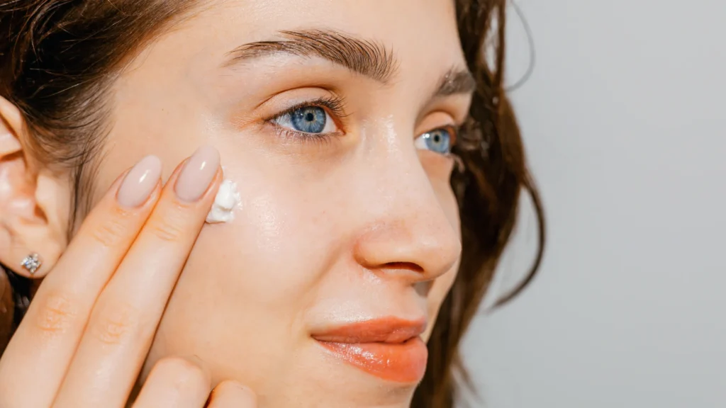 Simple Skincare Routine with cleanser, moisturiser and sunscreen for healthy skin