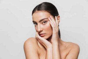 Upper blepharoplasty dubai